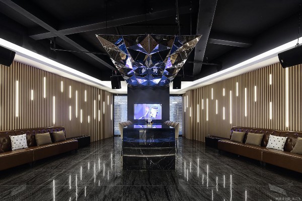 金色湖畔SPA养生之旅，尽享身心舒悦(金色湖畔spa养生之旅,尽享身心舒悦)-第1张图片-南京桑拿